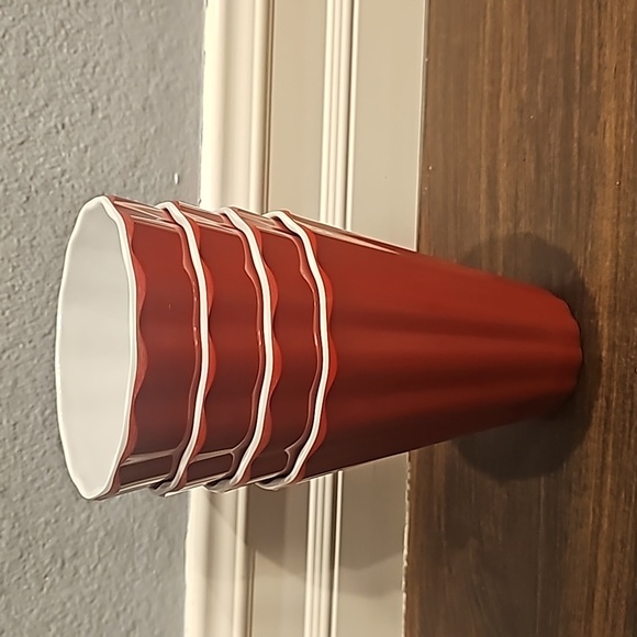 Crate & Barrel Scalloped Melamine Popcorn Cup, Set of 4 - Picture 3 of 4